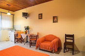 Artemis Studios And Apartments Psarou  Εξωτερικό φωτογραφία